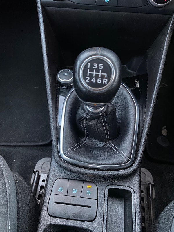 Used Ford Fiesta 2017 for sale - 76042243: Photo 28