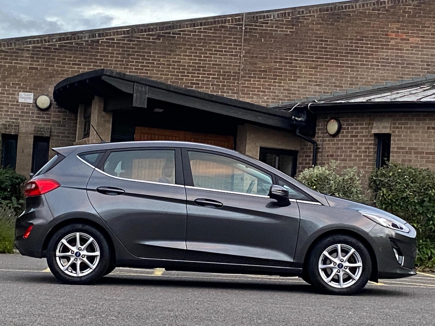 Used Ford Fiesta 2017 for sale - 76042243: Photo 3