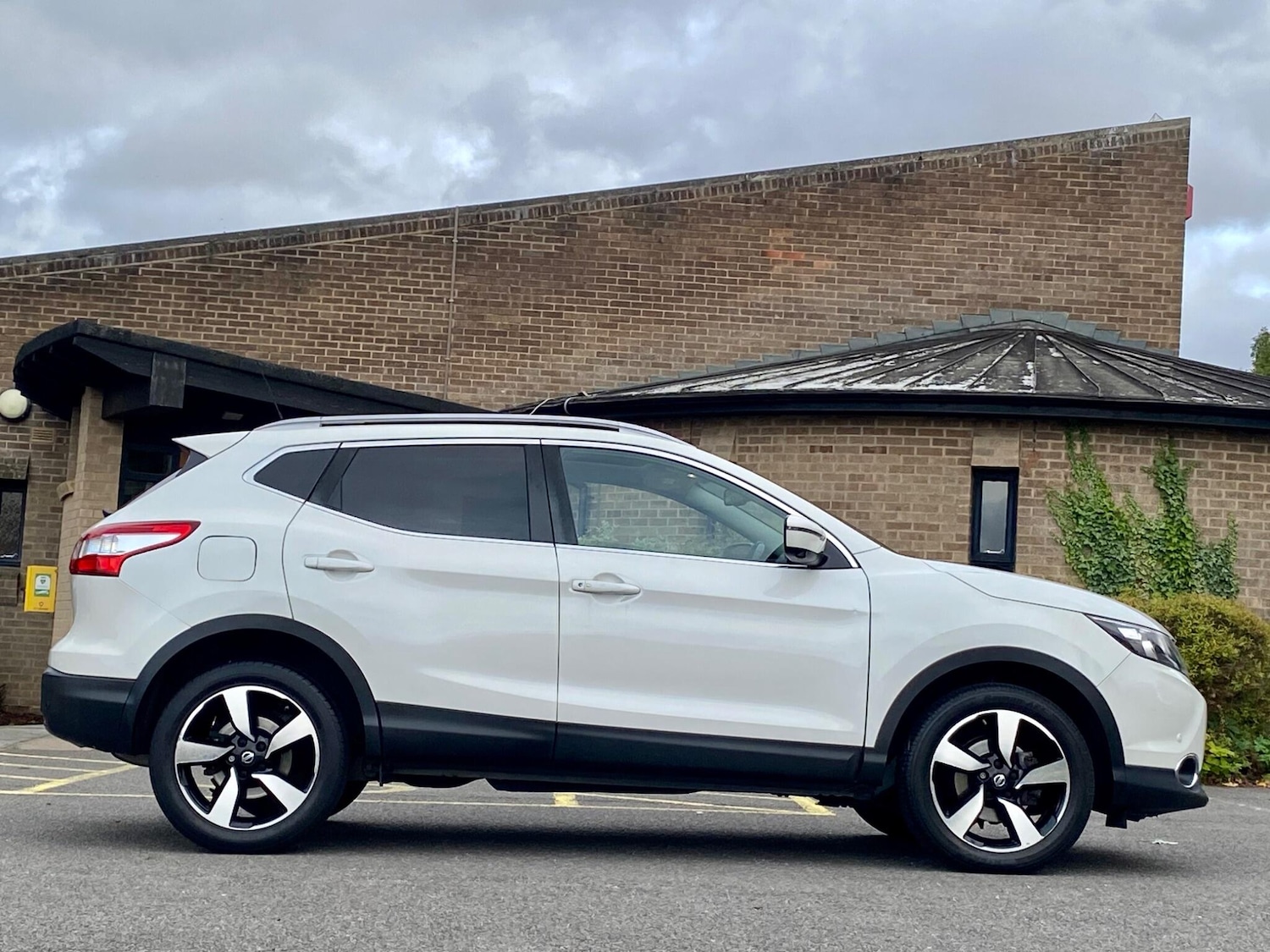 Used Nissan Qashqai 2015 for sale - 76388173: Photo 7