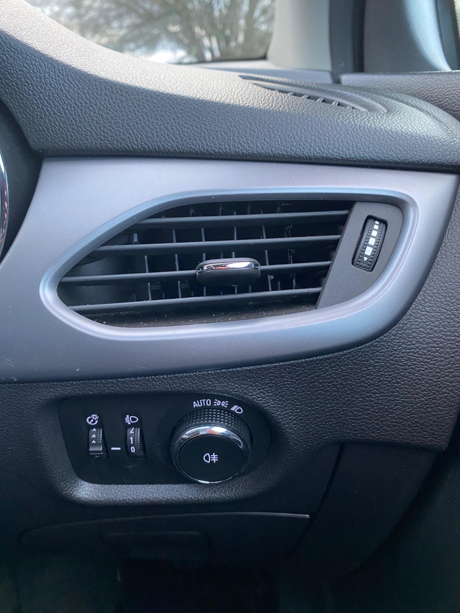 Used Vauxhall Astra 2017 for sale - 77376566: Photo 35