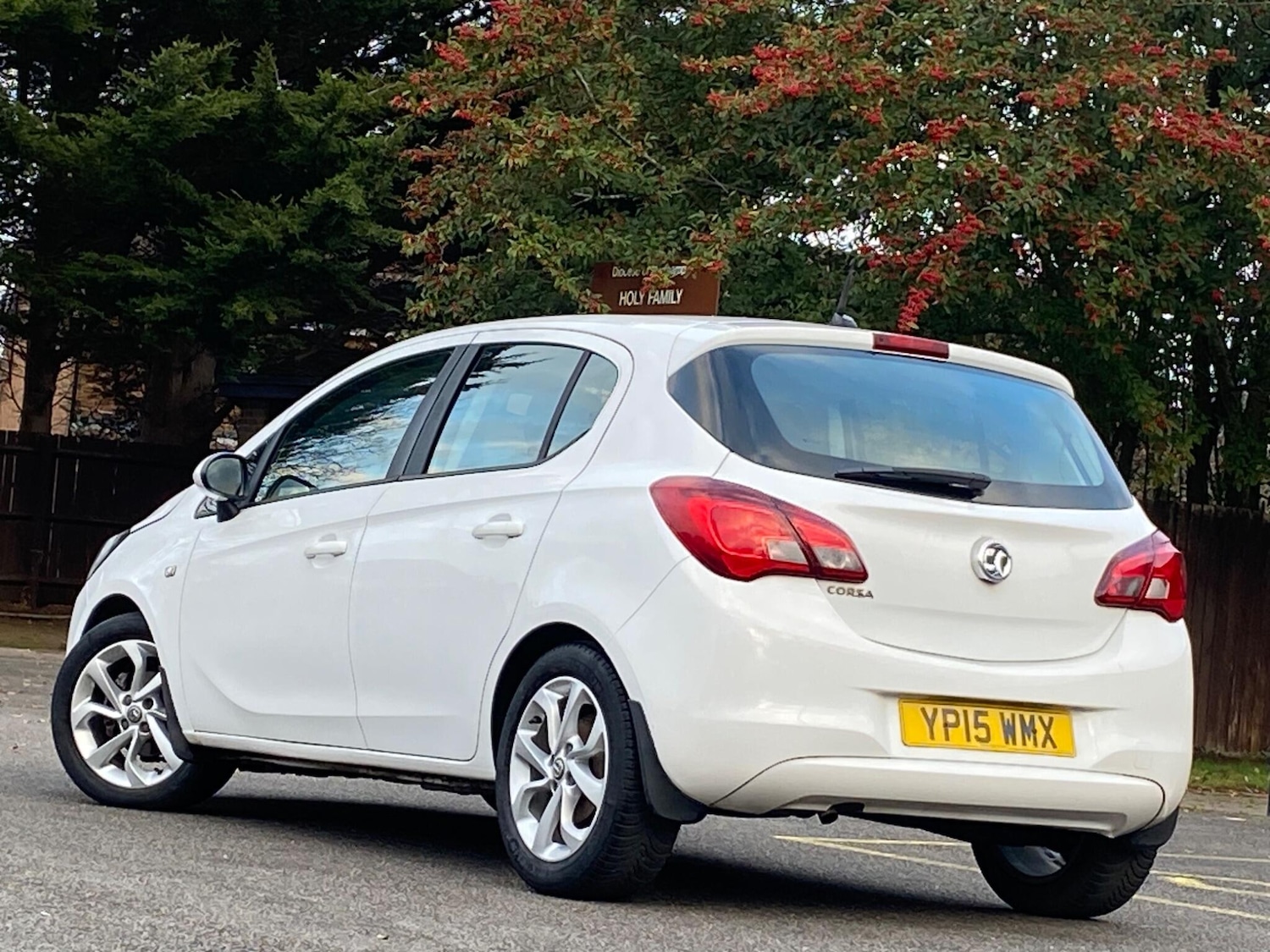 Used Vauxhall Corsa 2015 for sale - 77377361: Photo 2