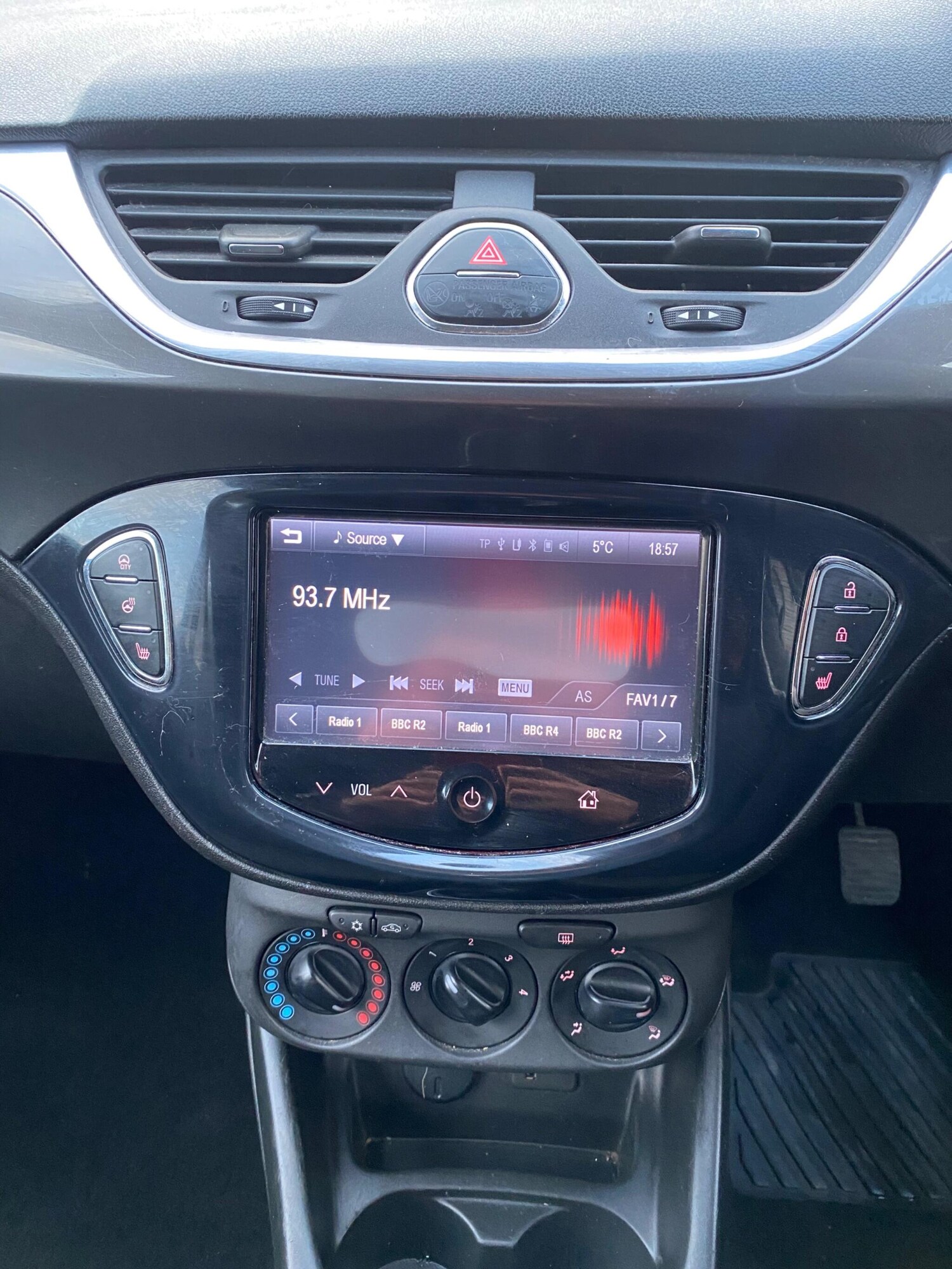 Used Vauxhall Corsa 2015 for sale - 77377361: Photo 24