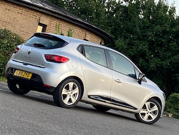 Used Renault Clio 2015 for sale - 75707549: Photo