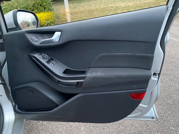 Used Ford Fiesta 2017 for sale - 75578686: Photo 25