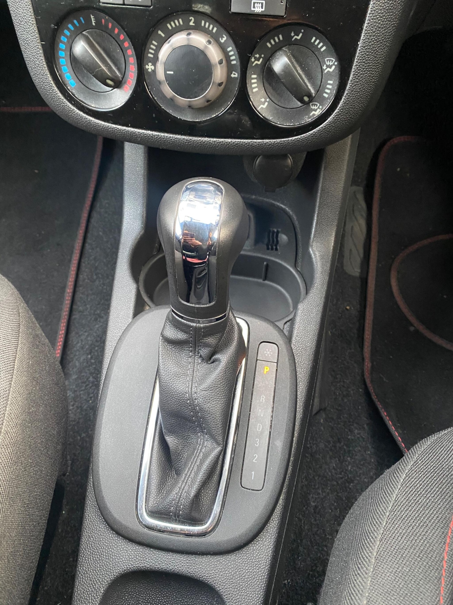 Used Vauxhall Corsa 2011 for sale - 78047220: Photo 14