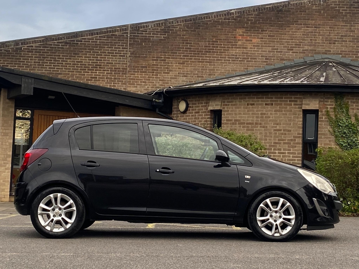 Used Vauxhall Corsa 2011 for sale - 78047220: Photo 7