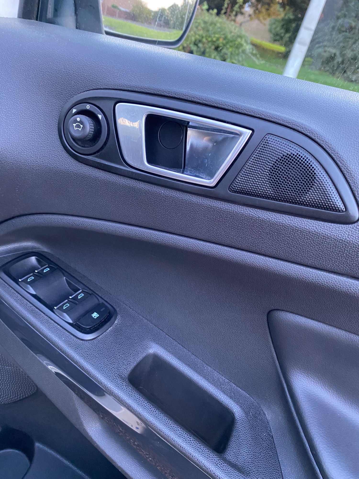 Used Ford Ecosport 2015 for sale - 76988180: Photo 21