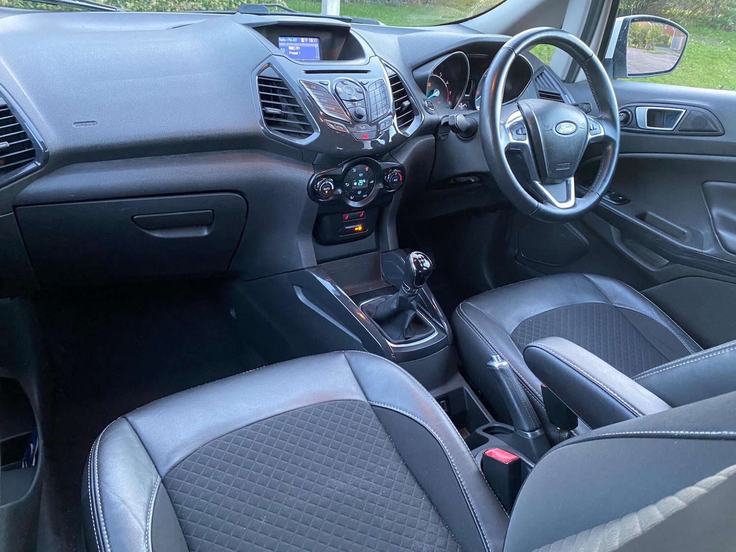 Used Ford Ecosport 2015 for sale - 76988180: Photo 31