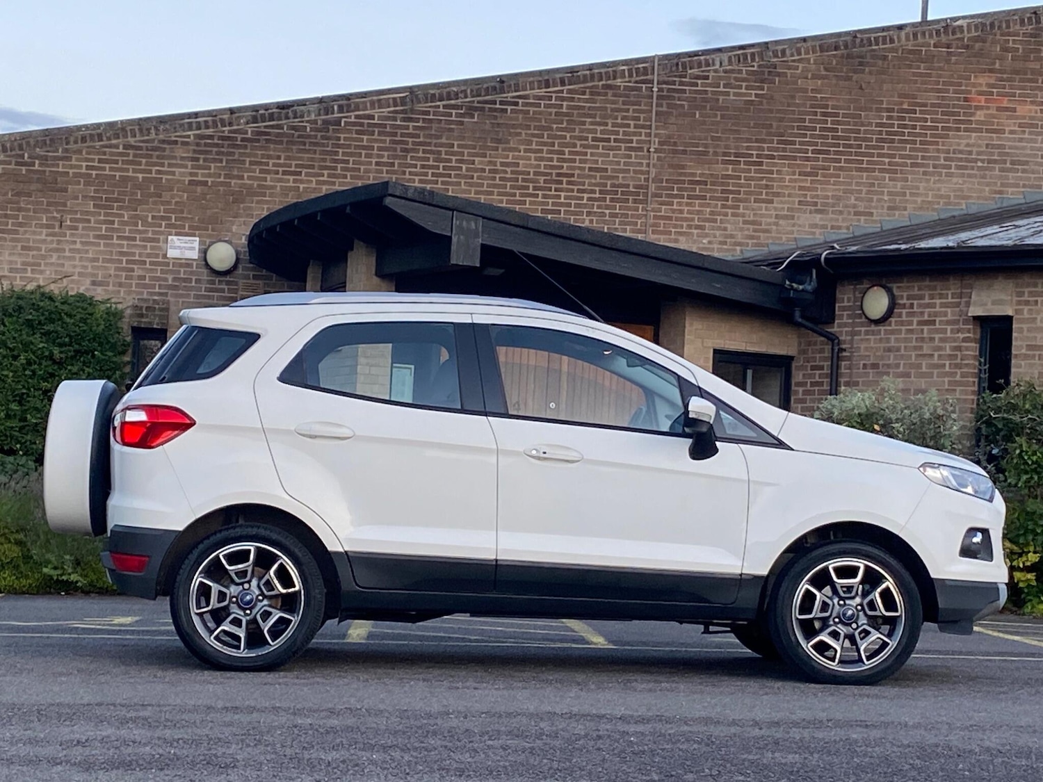 Used Ford Ecosport 2015 for sale - 76988180: Photo 6