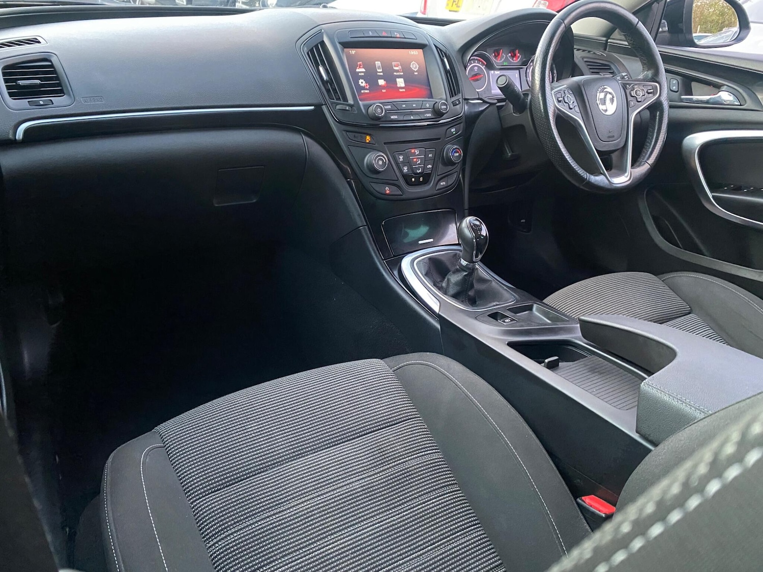 Used Vauxhall Insignia 2017 for sale - 77237869: Photo 14