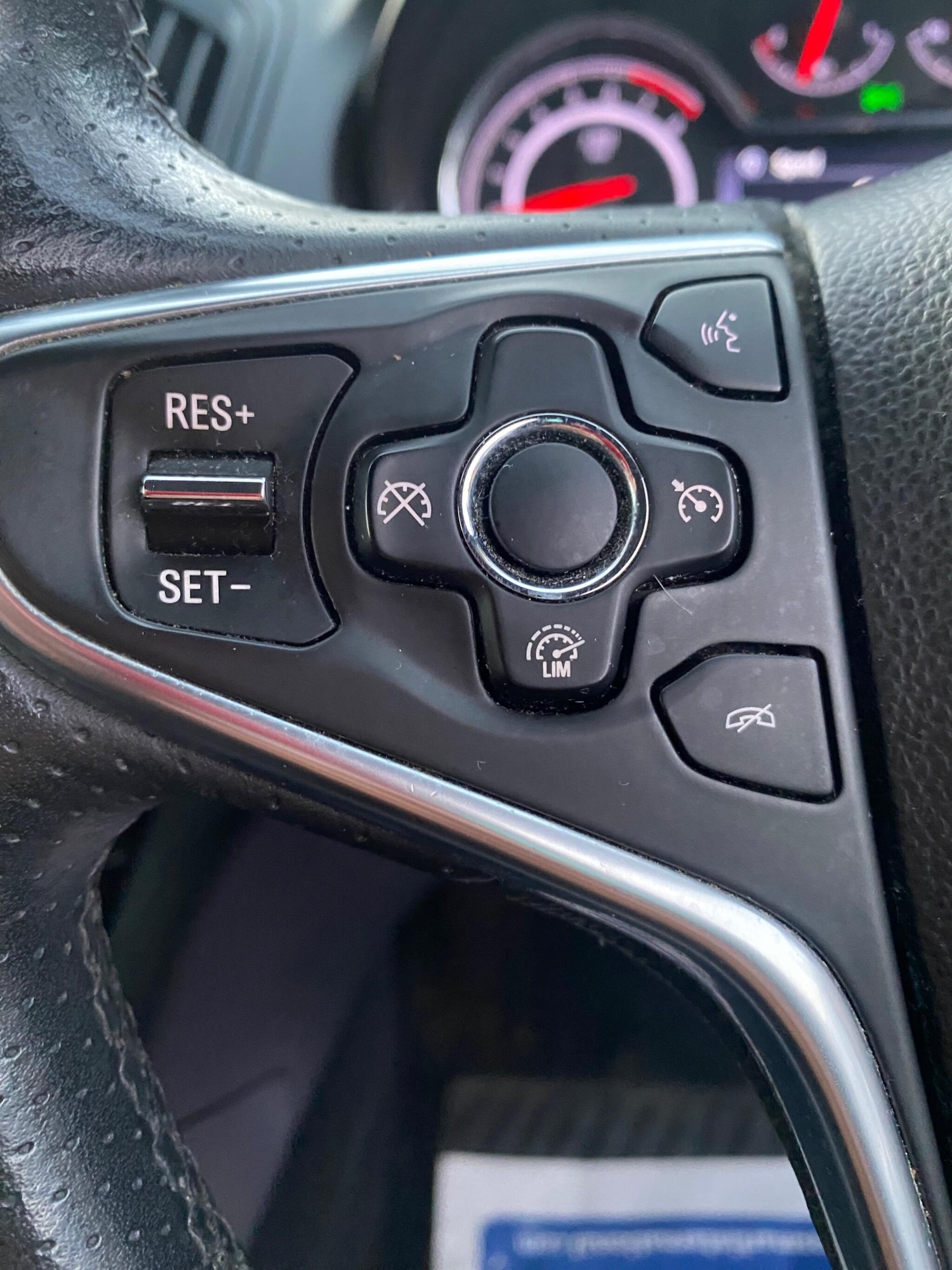 Used Vauxhall Insignia 2017 for sale - 77237869: Photo 29