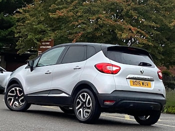Used Renault Captur 2016 for sale - 76260600: Photo 2