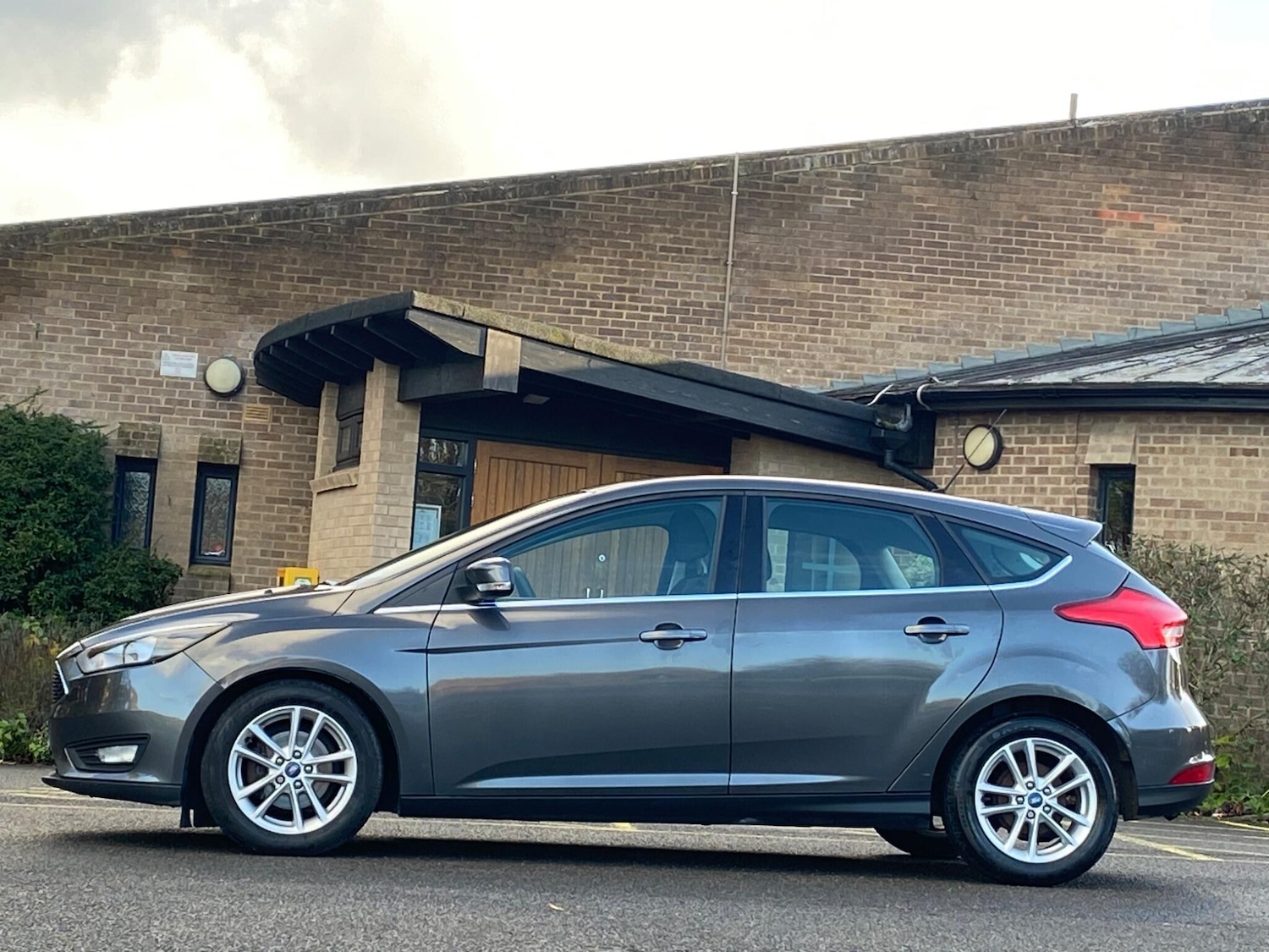 Used Ford Focus 2015 for sale - 77029546: Photo 3