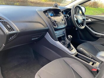 Used Ford Focus 2015 for sale - 77029546: Photo