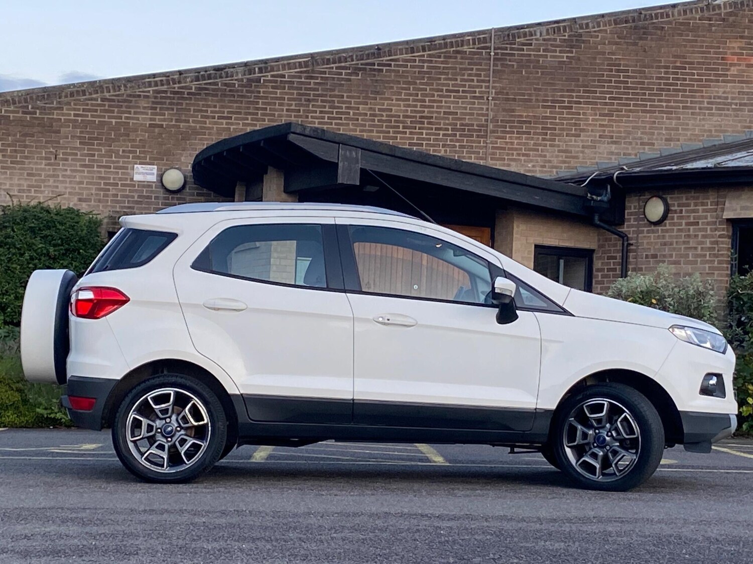 Used Ford Ecosport 2015 for sale - 75954063: Photo 32