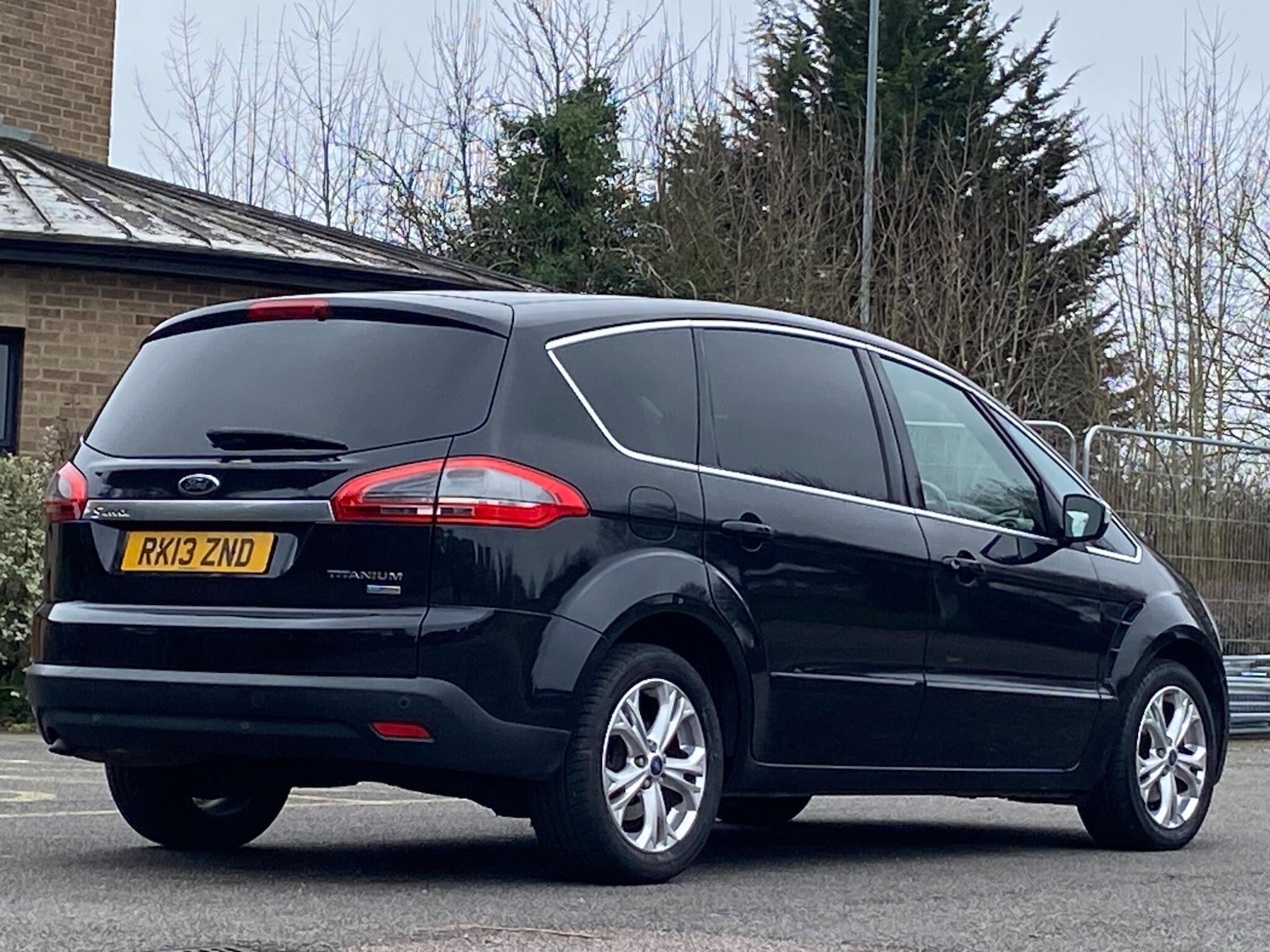 Used Ford S-Max 2013 for sale - 77633675: Photo 18