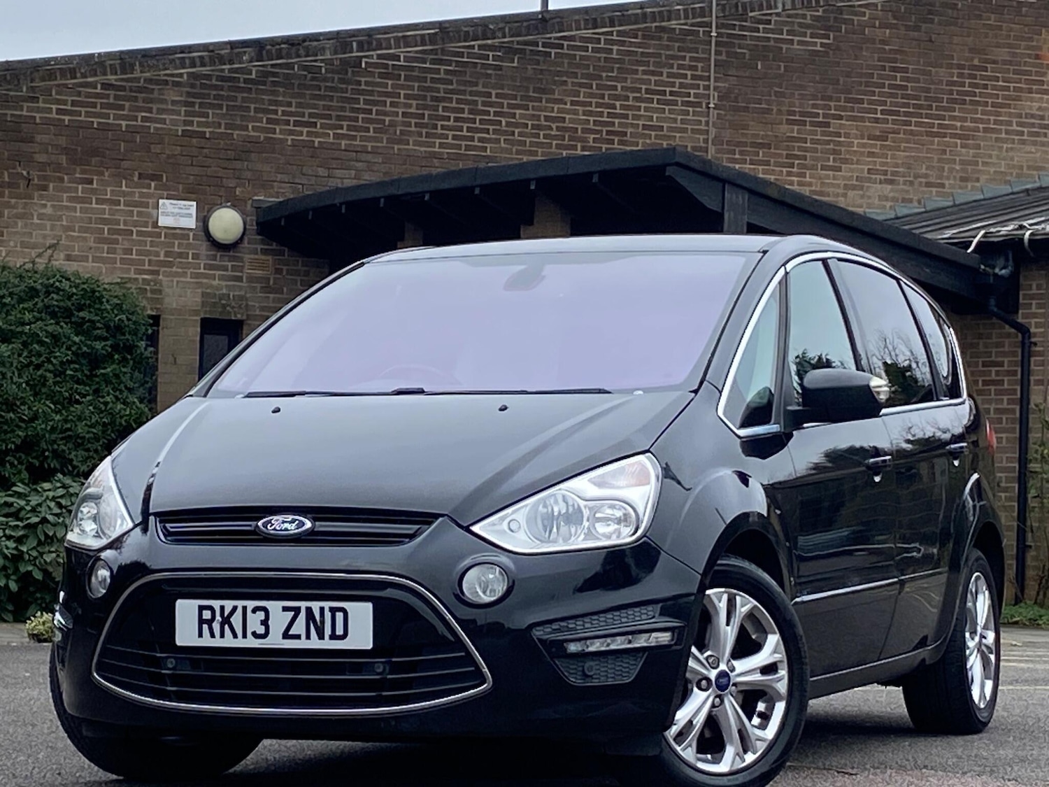 Used Ford S-Max 2013 for sale - 77633675: Photo 20