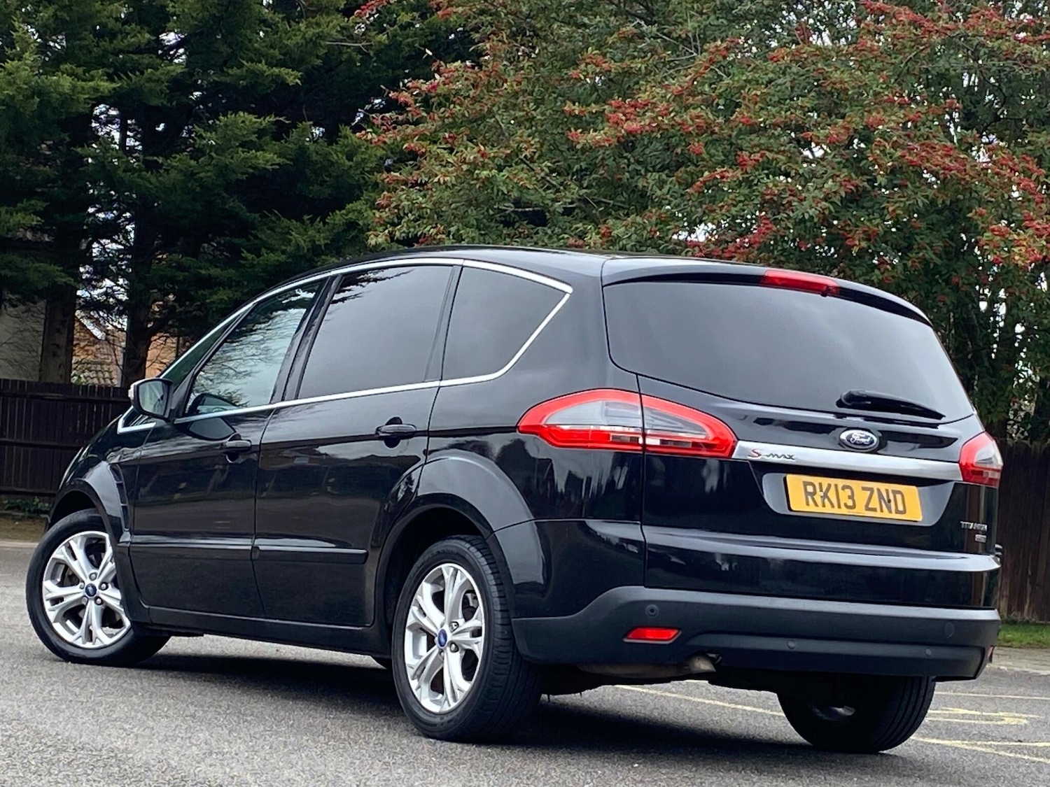 Used Ford S-Max 2013 for sale - 77633675: Photo 24