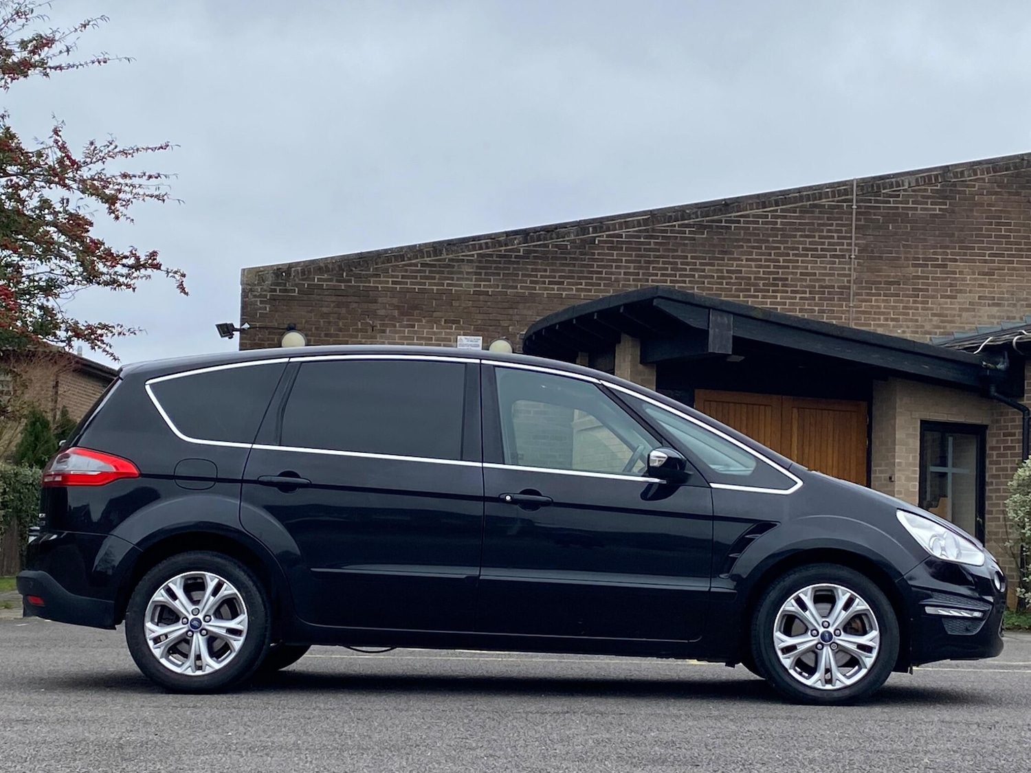Used Ford S-Max 2013 for sale - 77633675: Photo 26