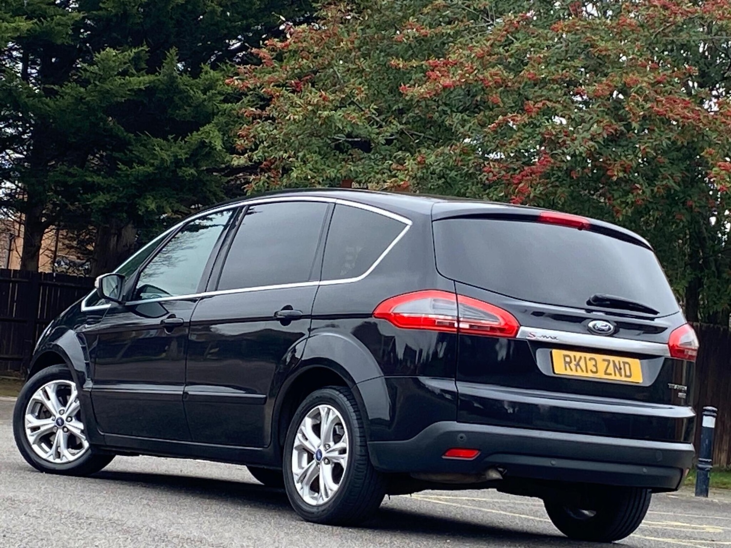 Used Ford S-Max 2013 for sale - 77633675: Photo 28