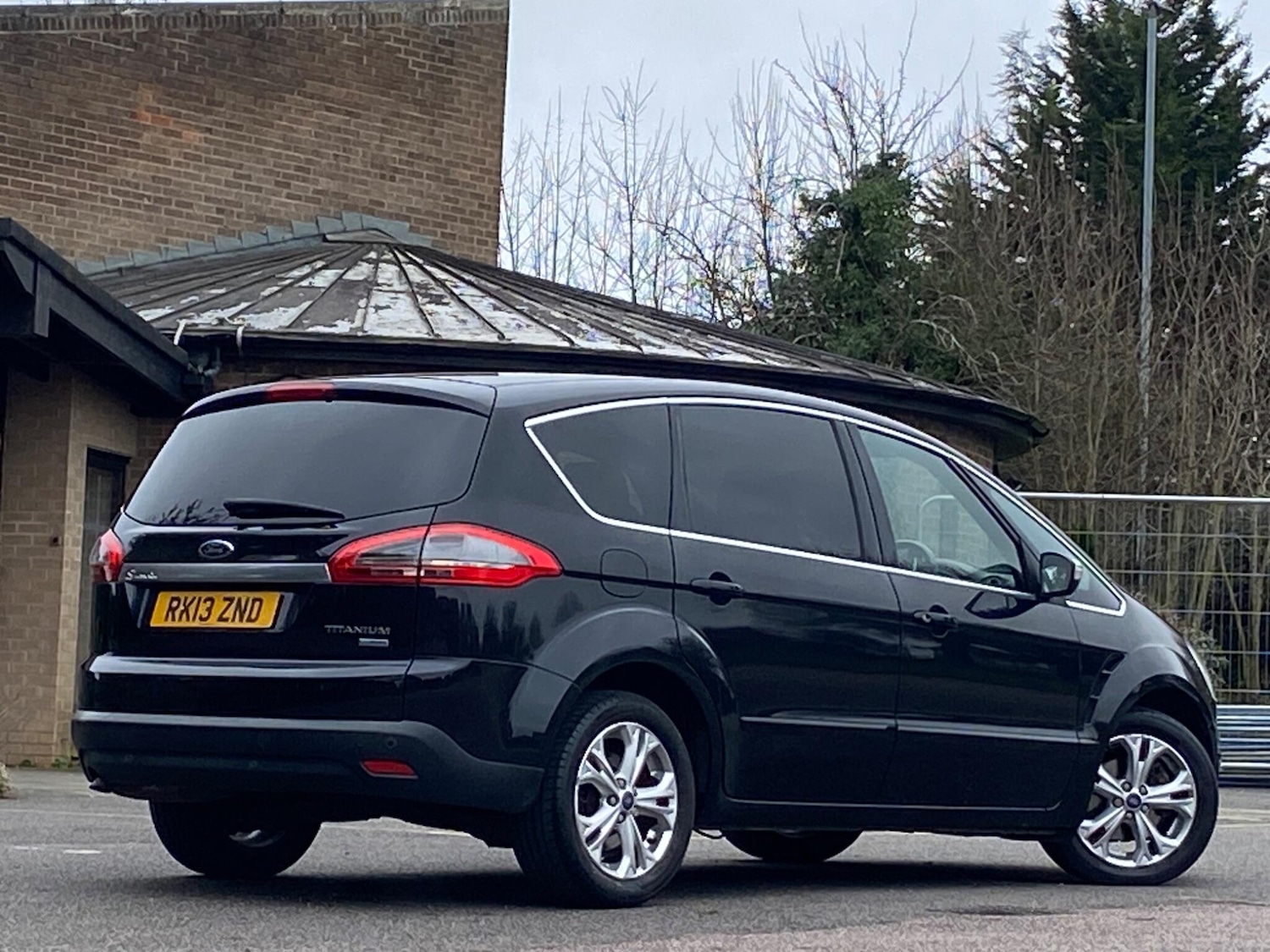 Used Ford S-Max 2013 for sale - 77633675: Photo 31