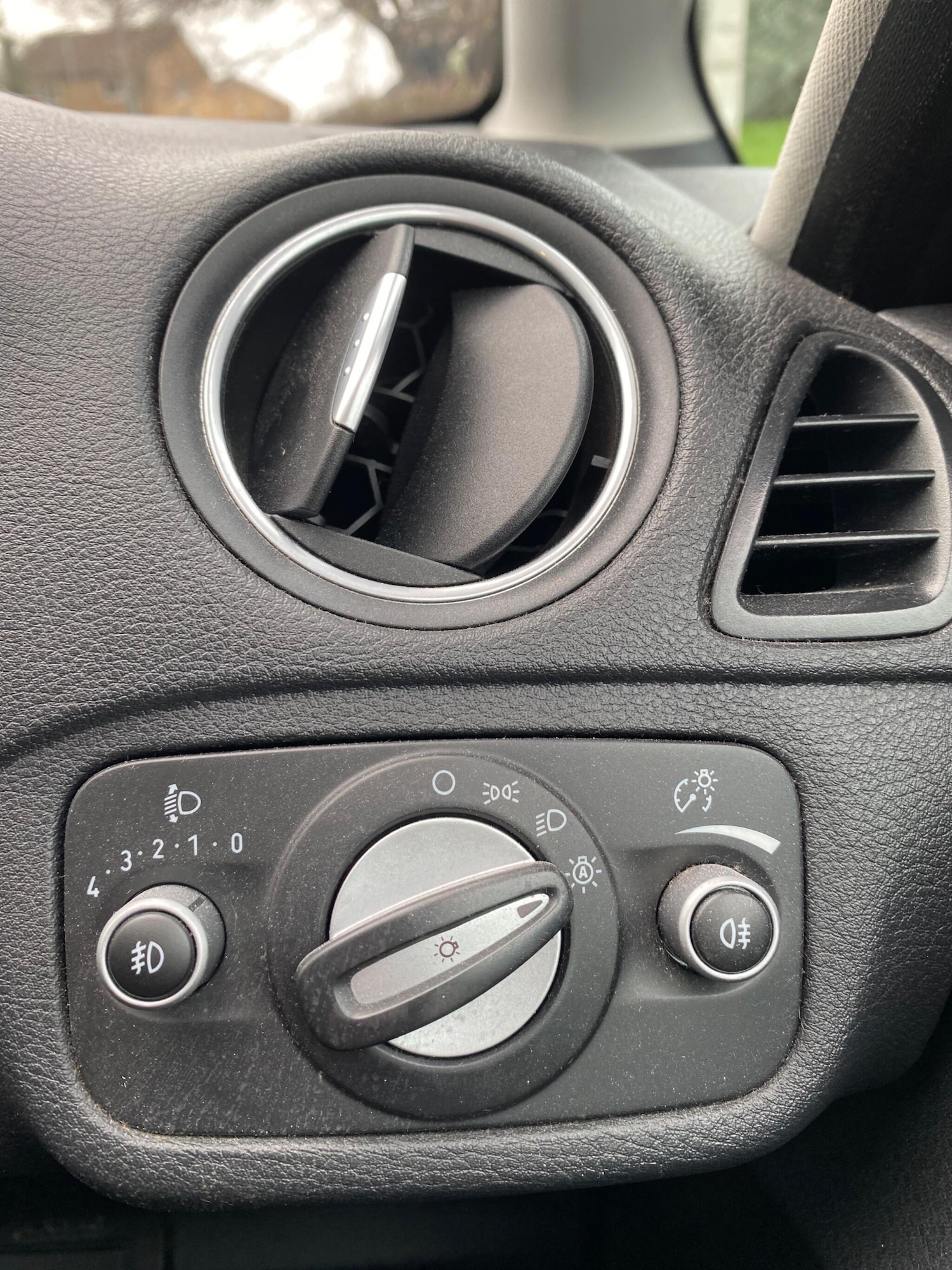 Used Ford S-Max 2013 for sale - 77633675: Photo 47