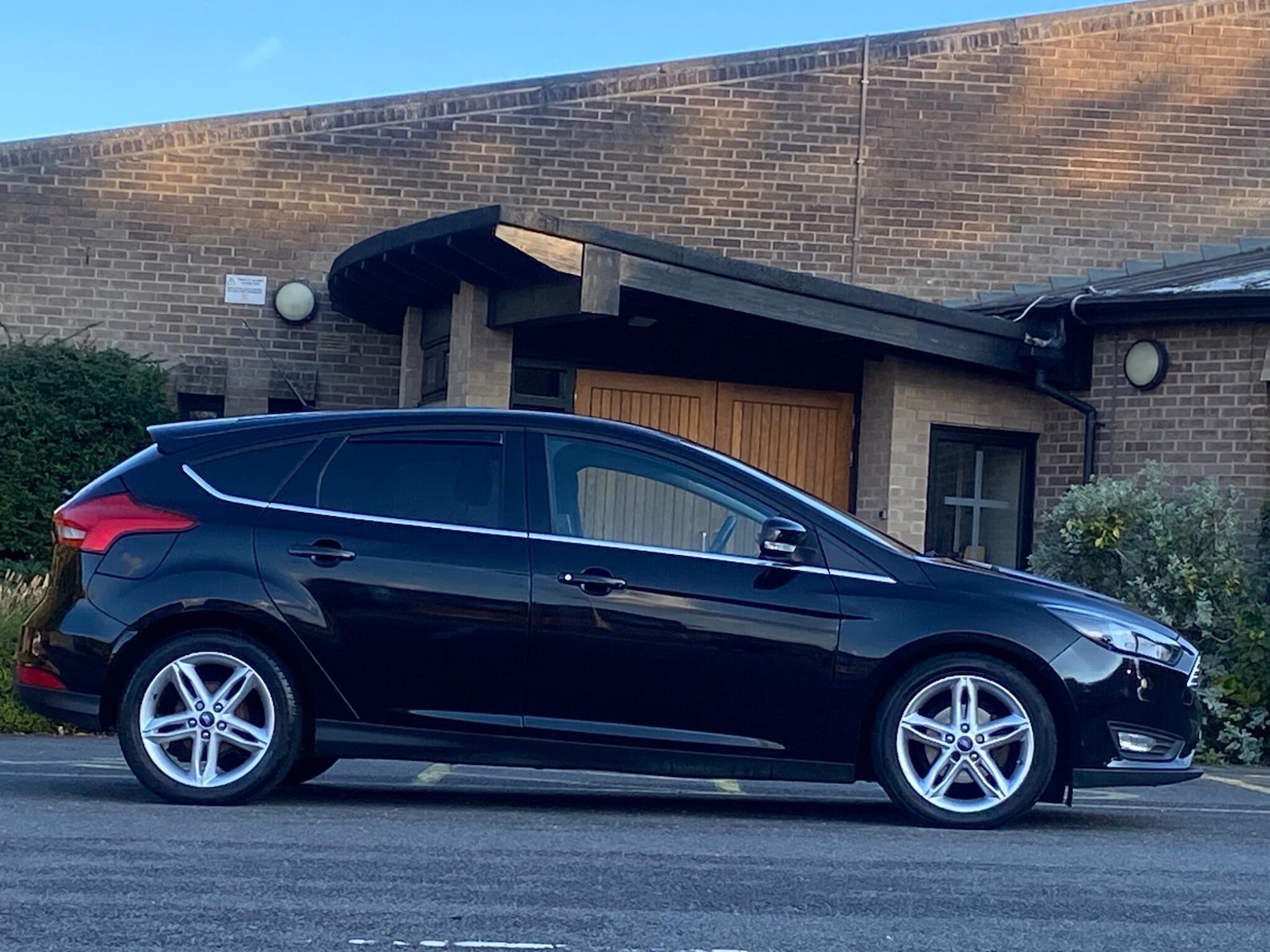 Used Ford Focus 2016 for sale - 76108719: Photo 3