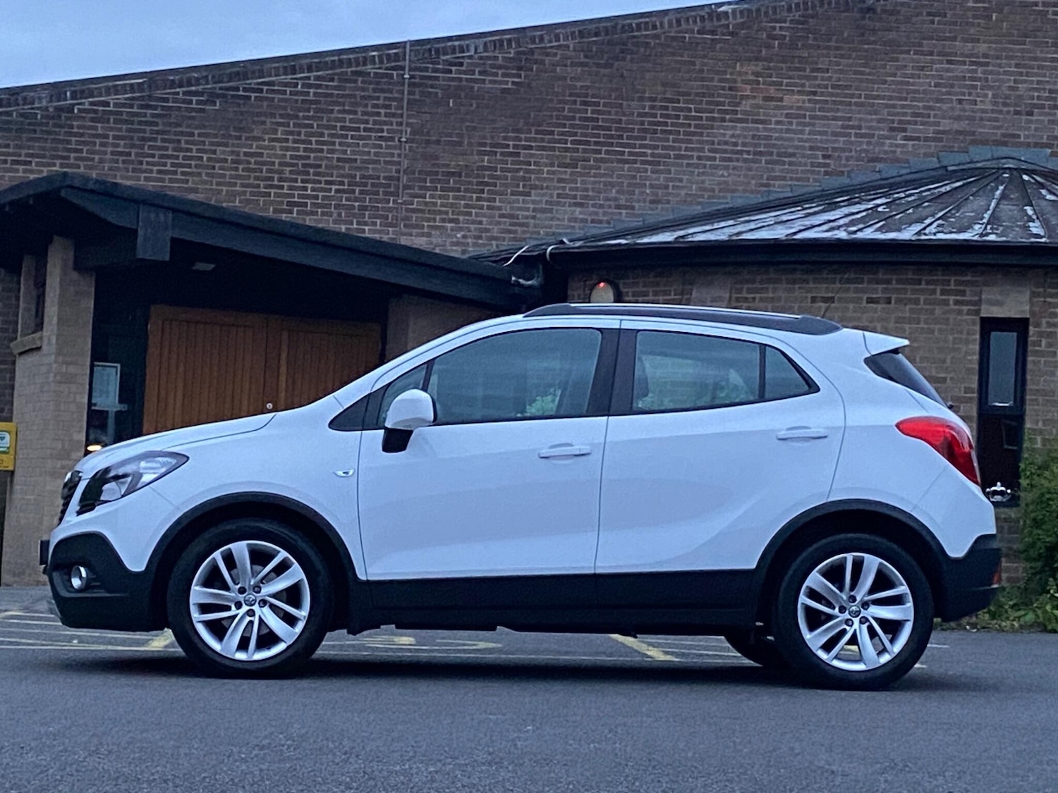 Used Vauxhall Mokka 2016 for sale - 76060792: Photo 2