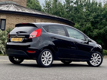 Used Ford Fiesta 2015 for sale - 75577578: Photo