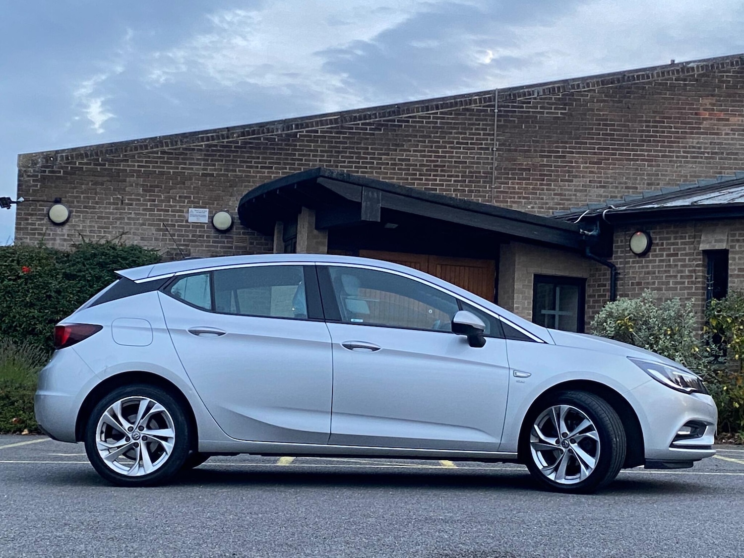 Used Vauxhall Astra 2017 for sale - 76422940: Photo 15