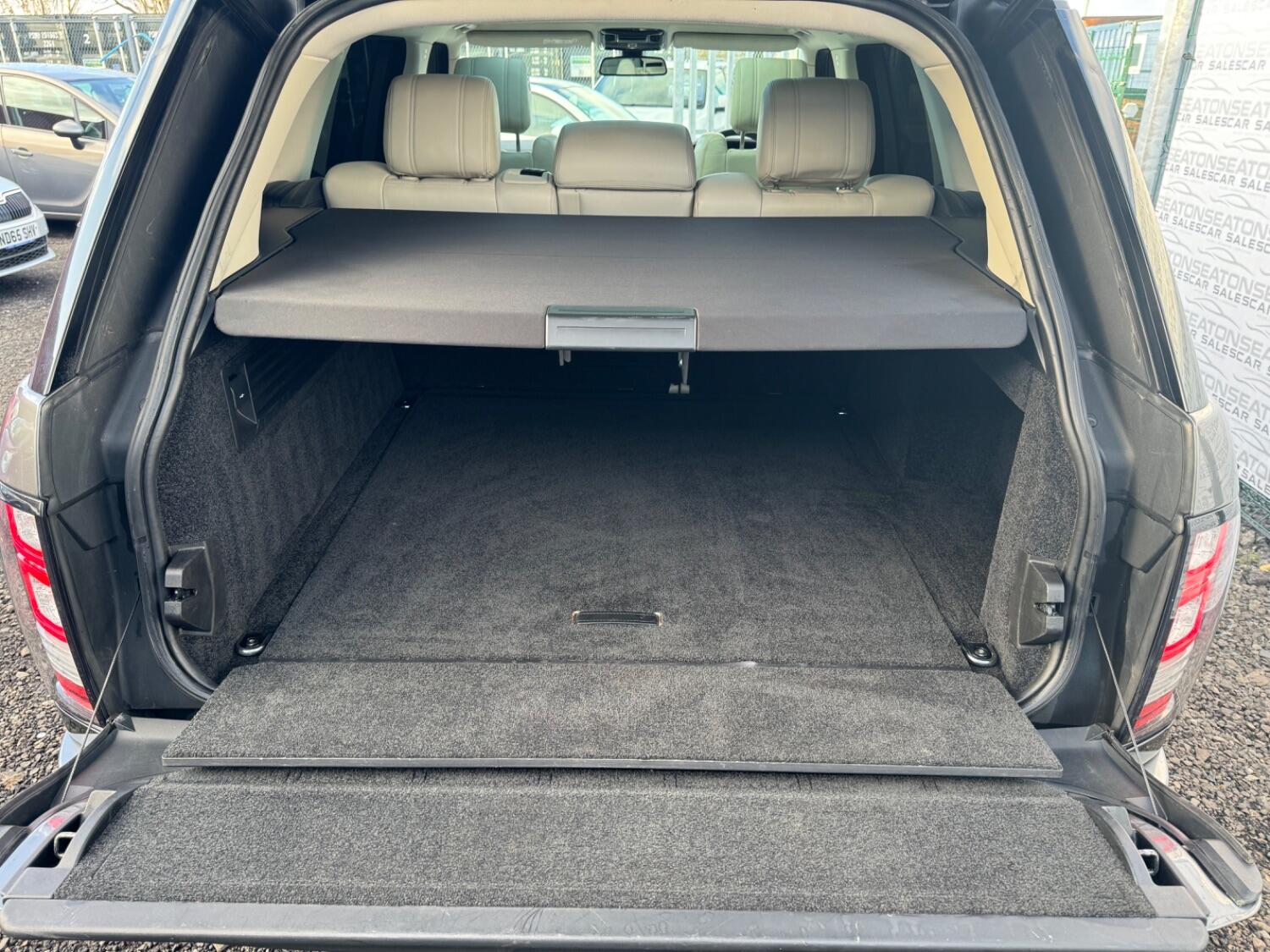 Used Land Rover Range Rover 2015 for sale - 77310744: Photo 11