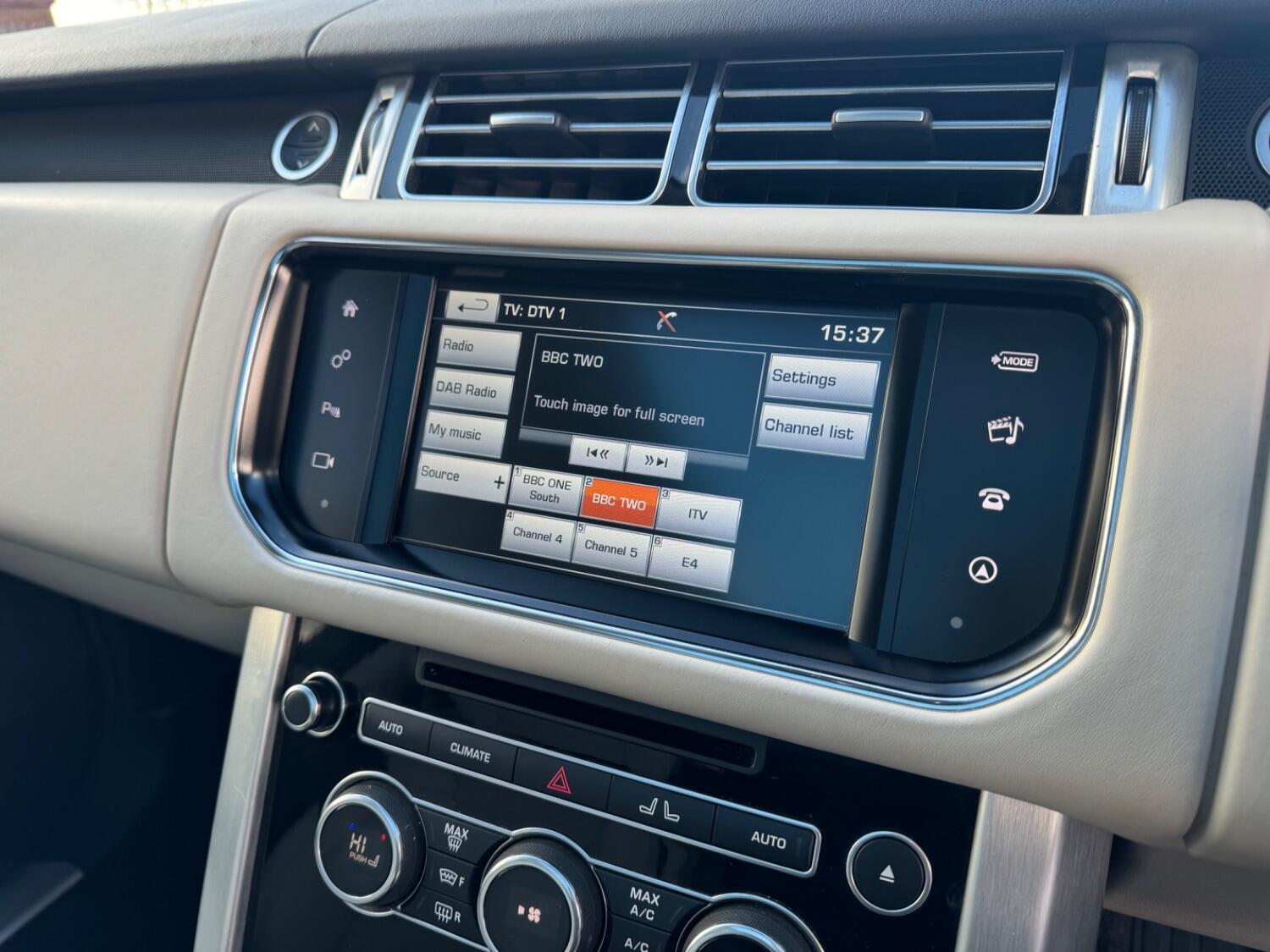 Used Land Rover Range Rover 2015 for sale - 77310744: Photo 40