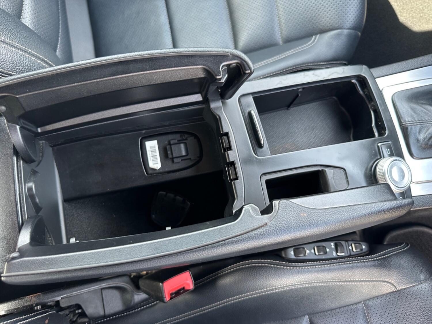 Used Mercedes-Benz E Class 2010 for sale - 76845052: Photo 25