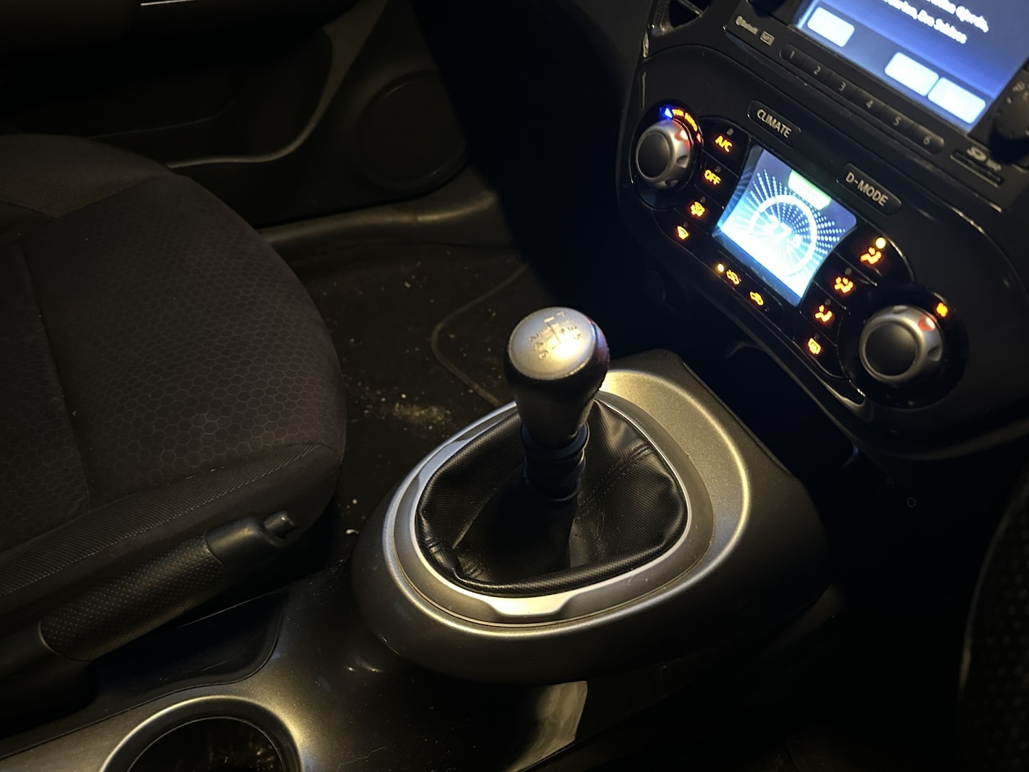 Used Nissan Juke 2010 for sale - 77159278: Photo 24