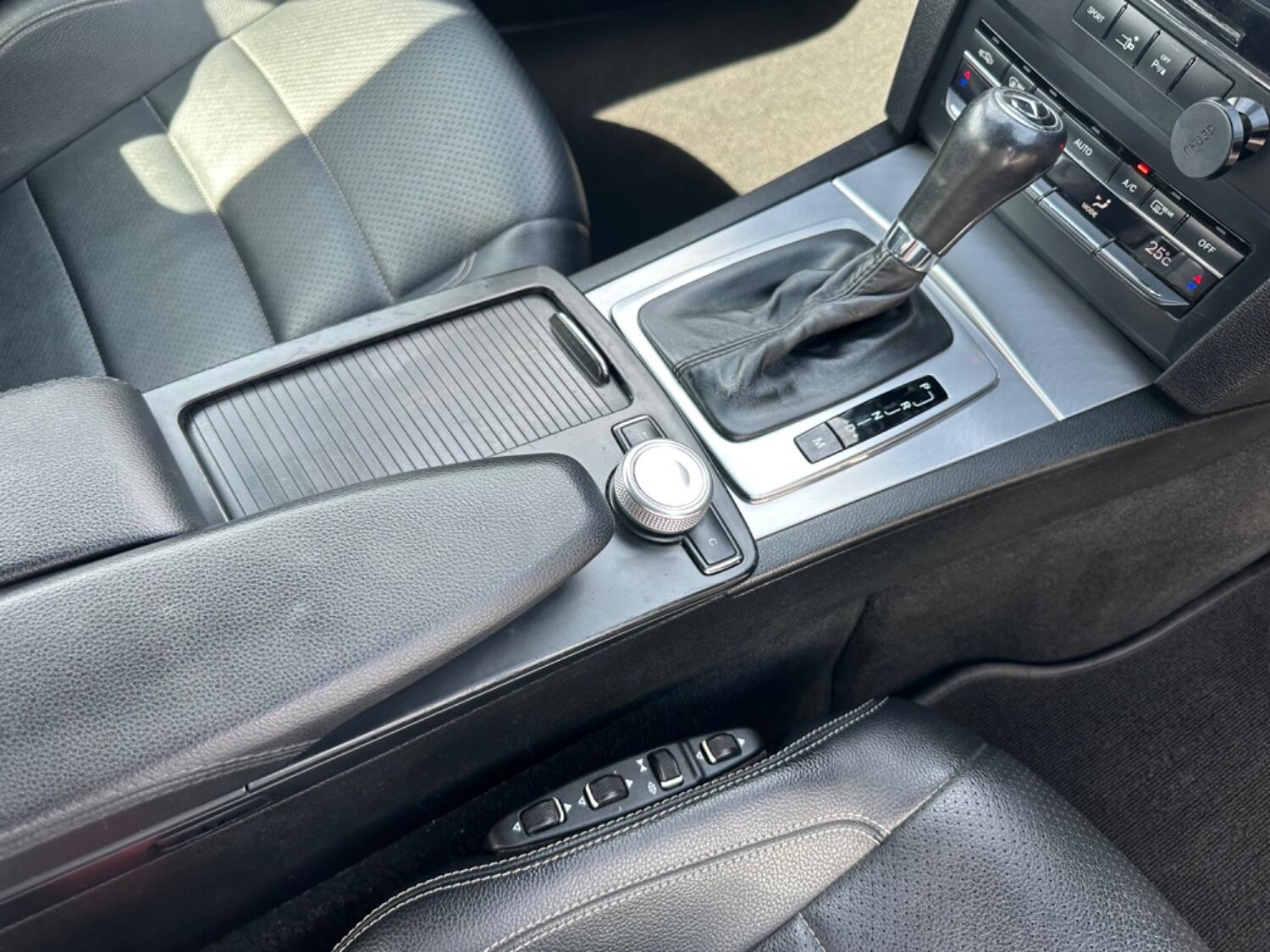 Used Mercedes-Benz E Class 2010 for sale - 77516161: Photo 23