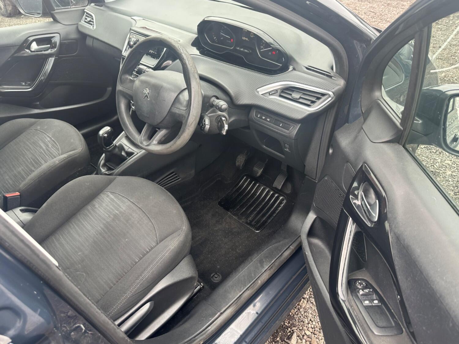 Used Peugeot 208 2017 for sale - 76769394: Photo 12