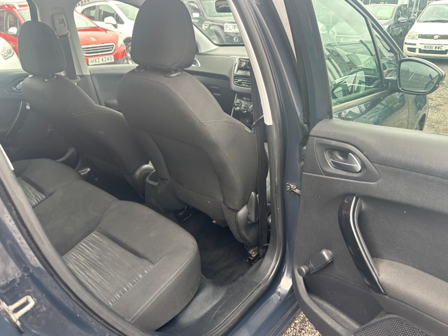 Used Peugeot 208 2017 for sale - 76769394: Photo 29