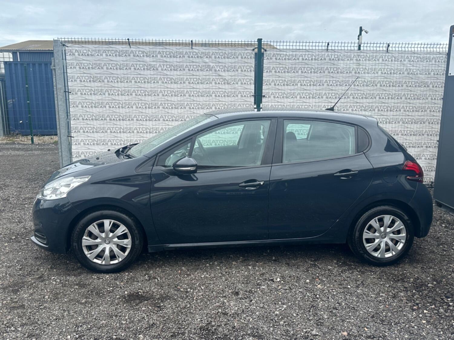 Used Peugeot 208 2017 for sale - 76769394: Photo 5