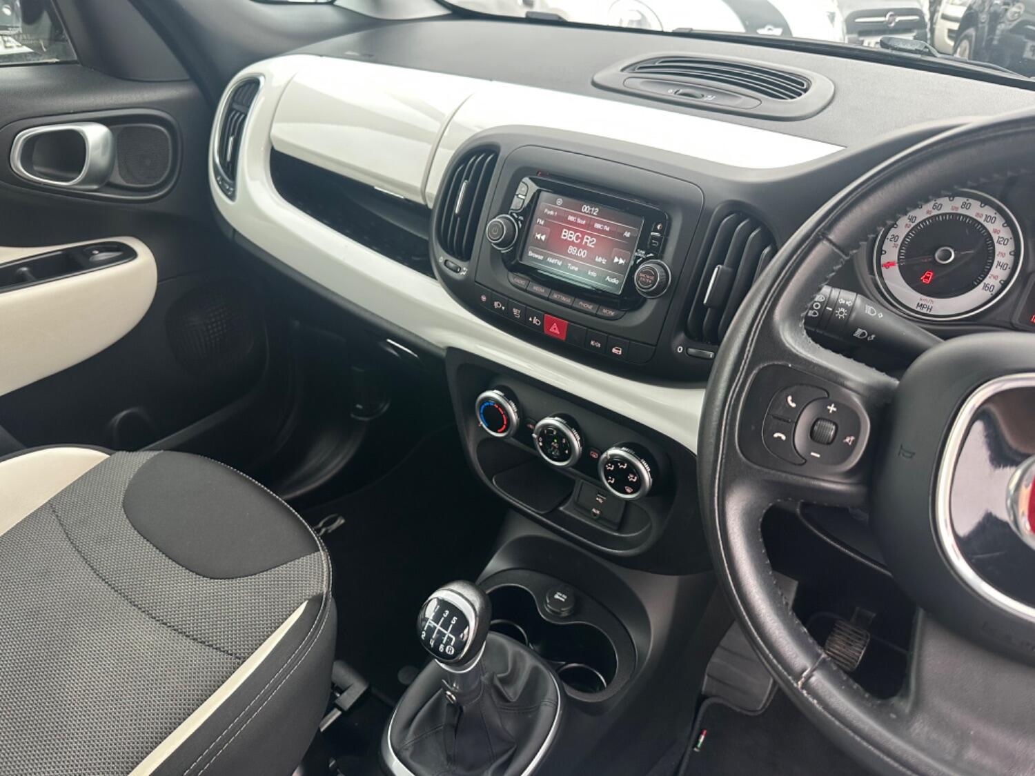 Used Fiat 500L 2015 for sale - 76769131: Photo 24