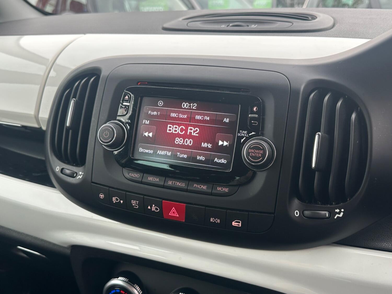 Used Fiat 500L 2015 for sale - 76769131: Photo 25