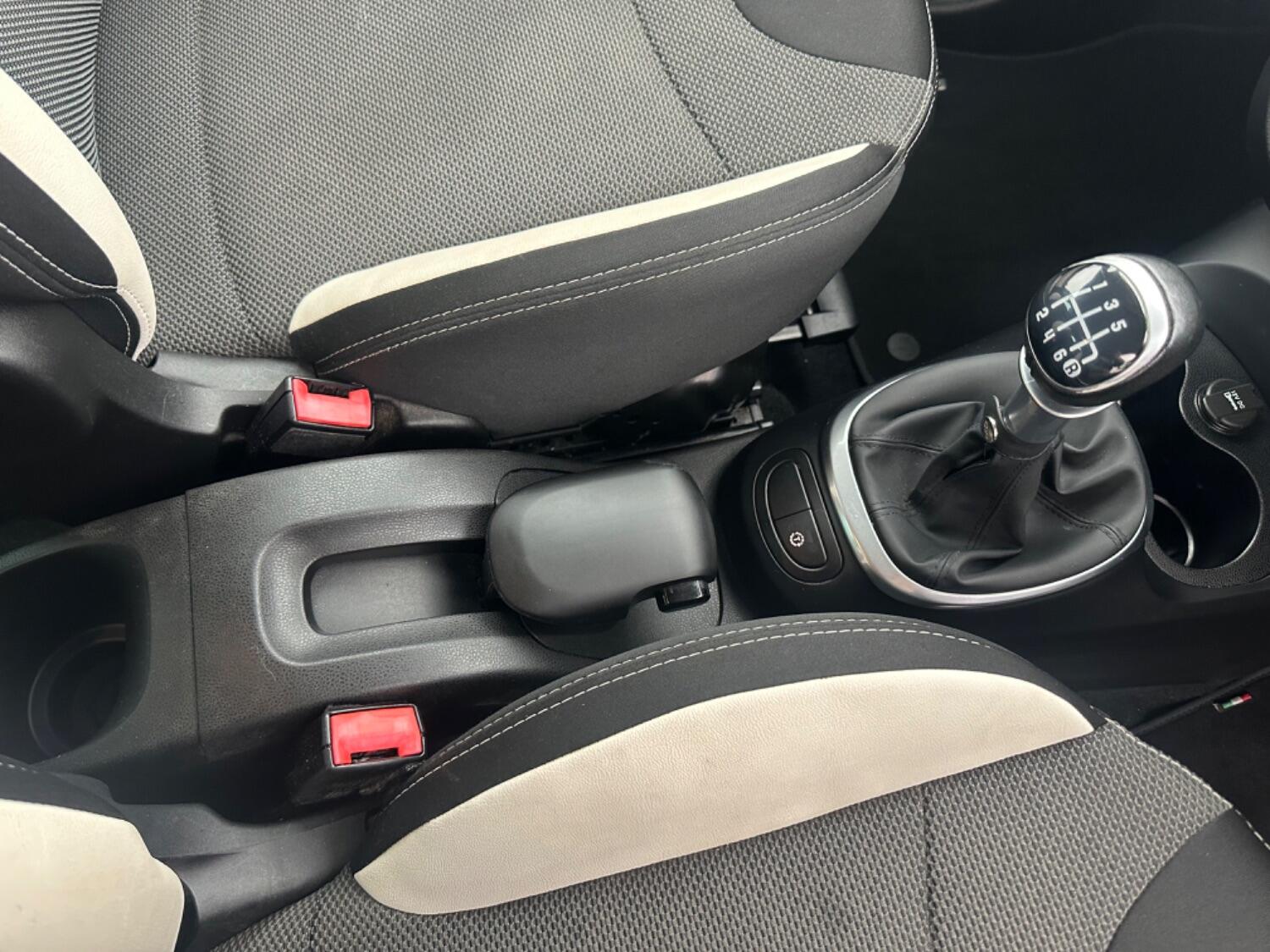 Used Fiat 500L 2015 for sale - 76769131: Photo 32