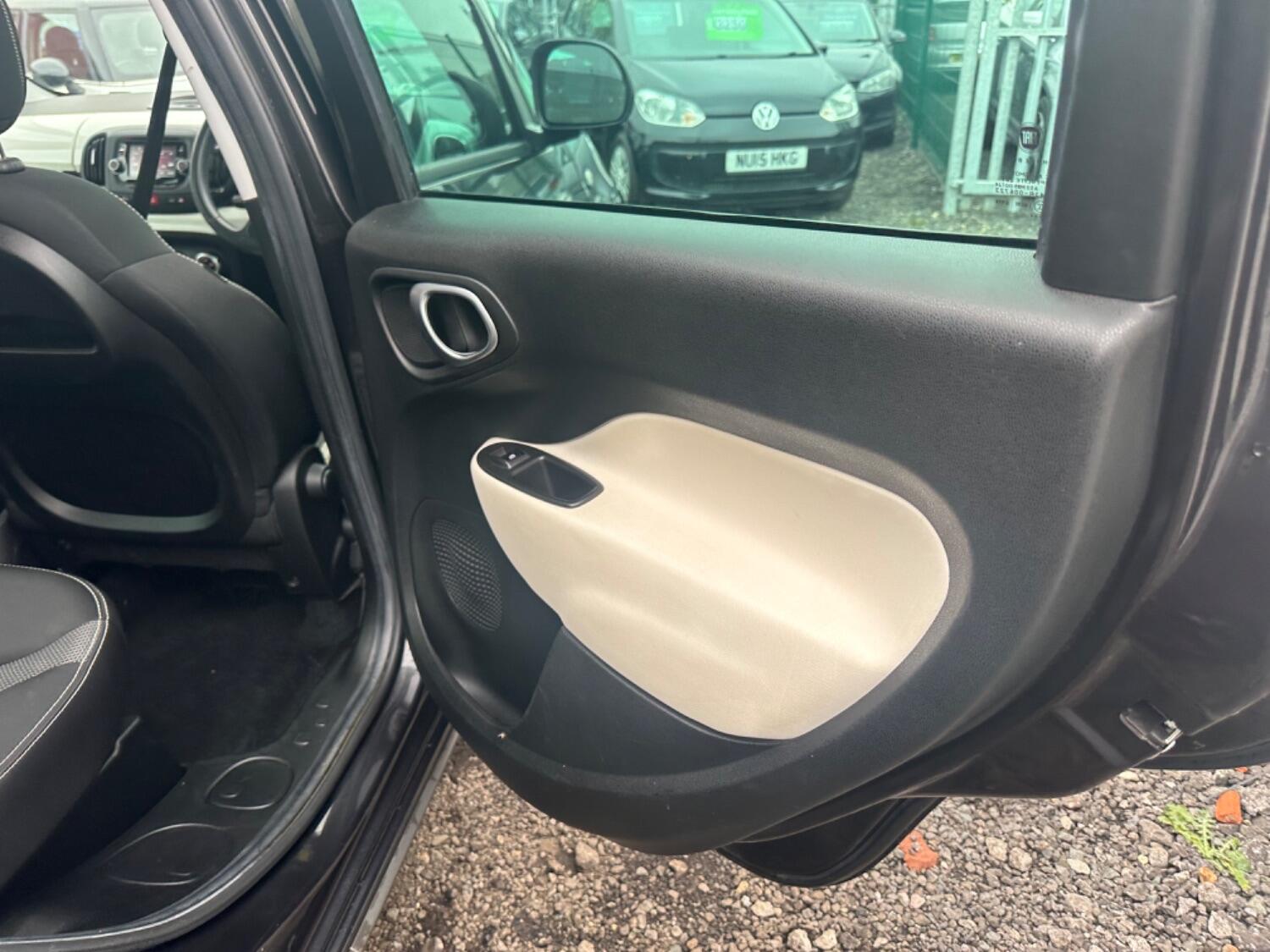 Used Fiat 500L 2015 for sale - 76769131: Photo 37