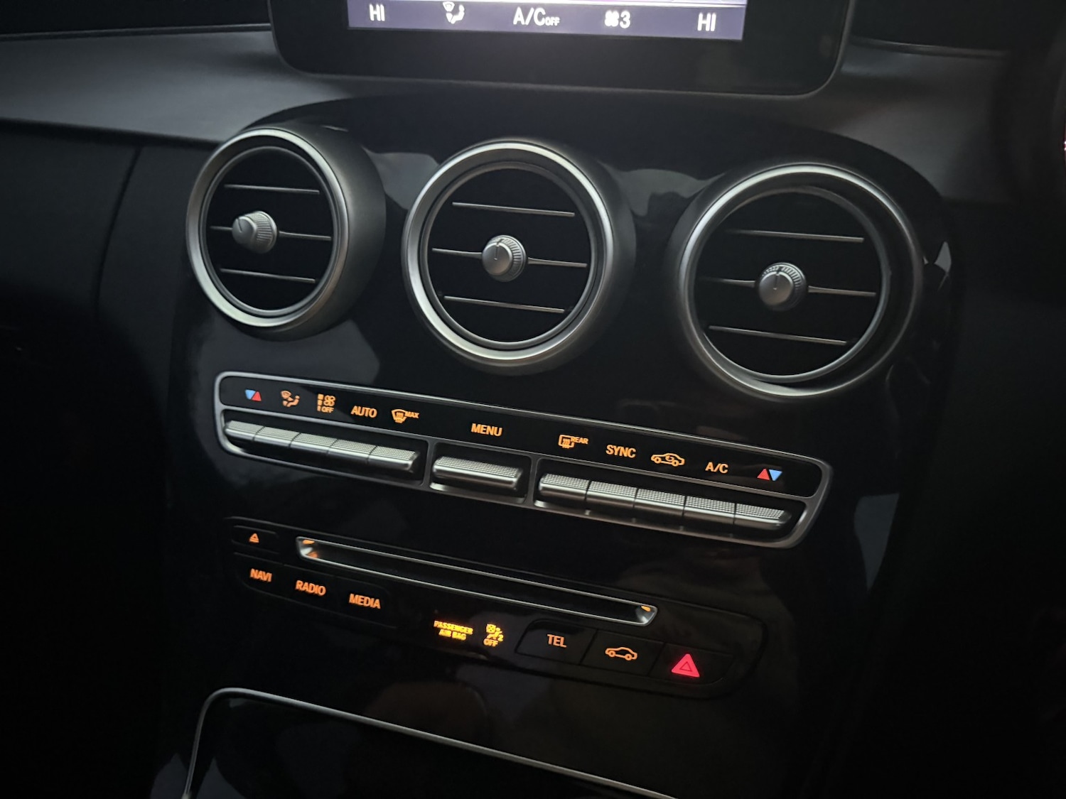 Used Mercedes-Benz C Class 2015 for sale - 77159272: Photo 31