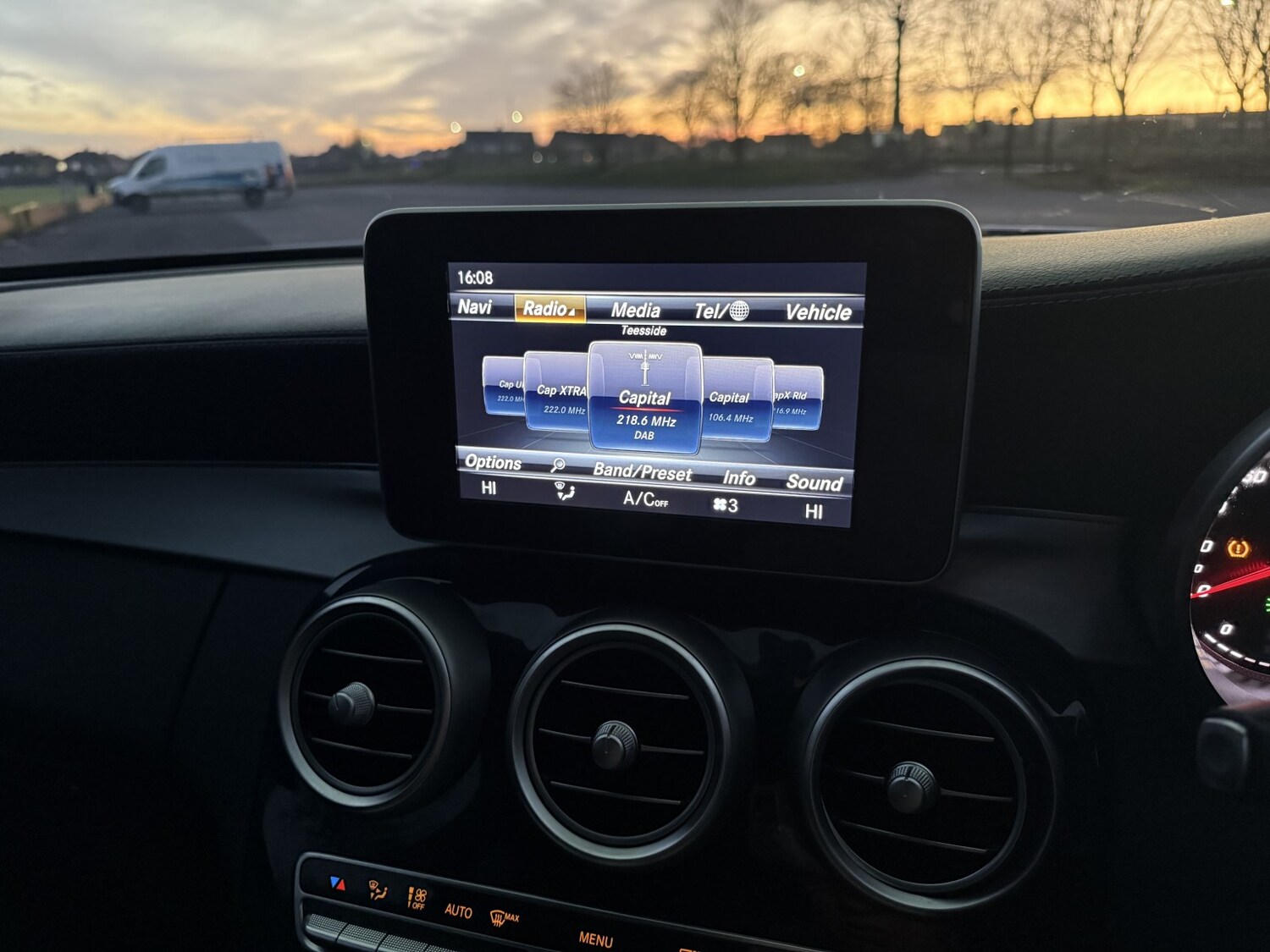 Used Mercedes-Benz C Class 2015 for sale - 77159272: Photo 33