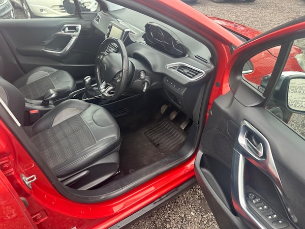 Used Peugeot 2008 2015 for sale - 76164517: Photo 11