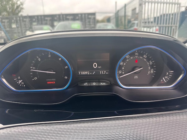 Used Peugeot 2008 2015 for sale - 76164517: Photo 21