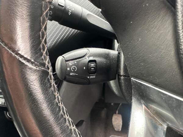 Used Peugeot 2008 2015 for sale - 76164517: Photo 26
