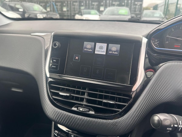 Used Peugeot 2008 2015 for sale - 76164517: Photo 32