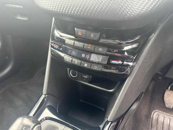 Used Peugeot 2008 2015 for sale - 76164517: Photo 34
