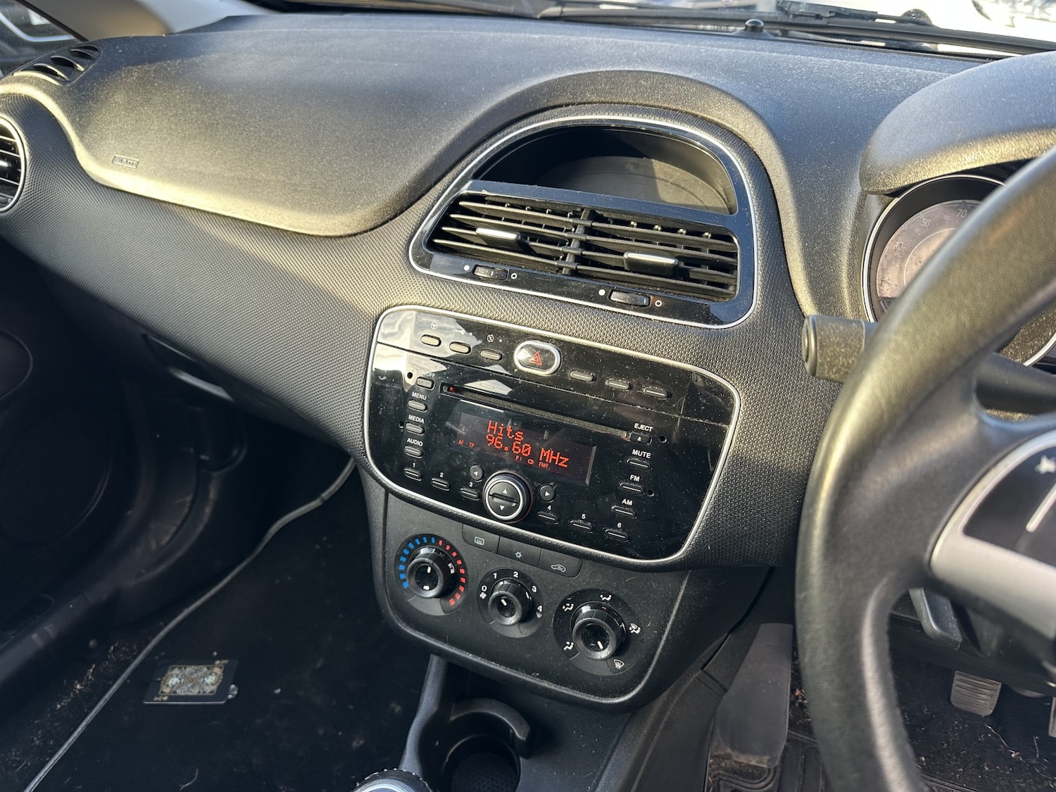 Used Fiat Punto 2012 for sale - 76941788: Photo 16